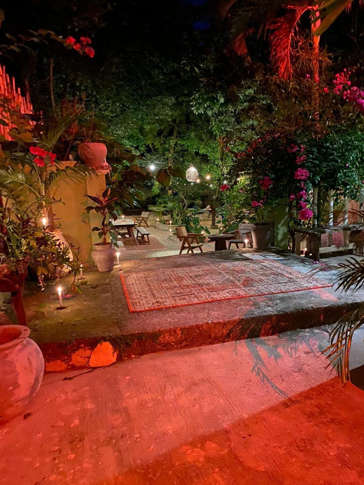 Casa Silice Guesthouse Valladolid  Ngoại thất bức ảnh